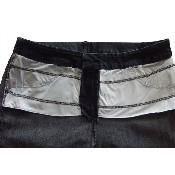 St John's Bay Jeans Pants 14T x 19.5" Blue Denim Capri flat front - Picture 8 of 9